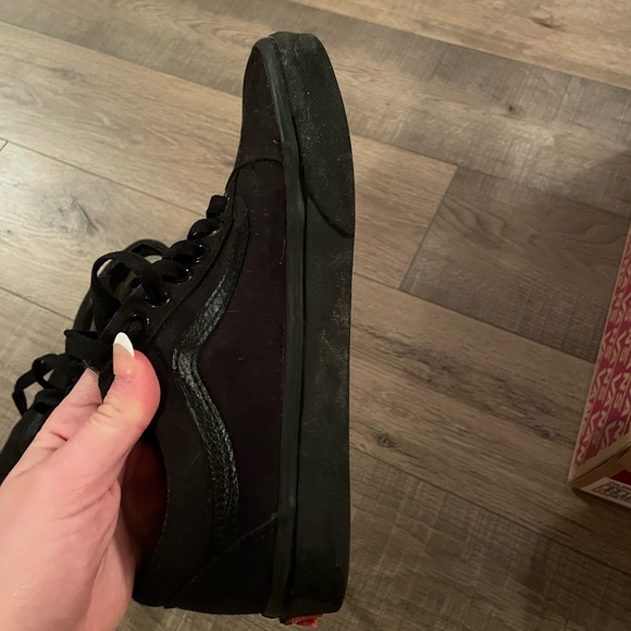 Black vans - Picture 6 of 8
